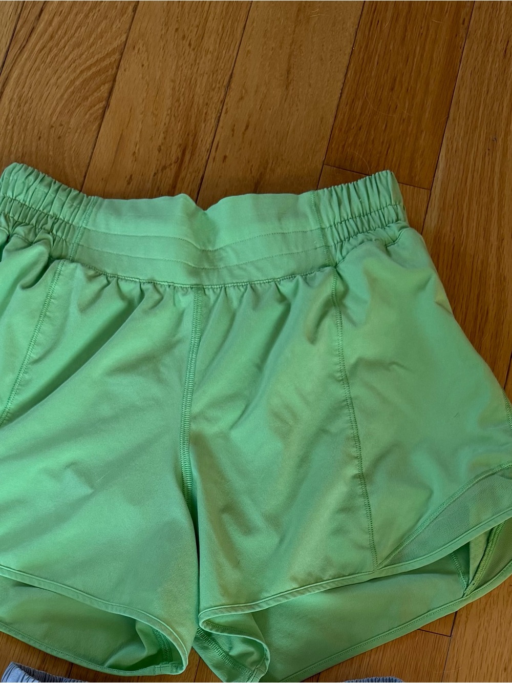lululemon athletica Hottie Hots Green Women's Athletic Shorts